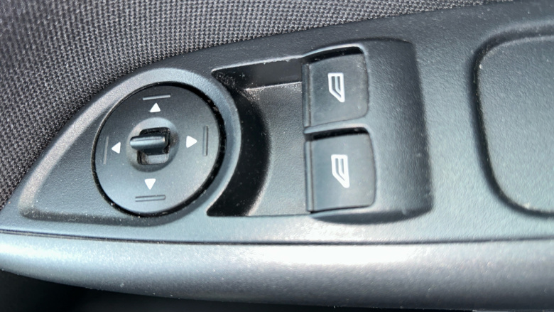 Ford Focus 1.0 EcoBoost 140 ST-Line Navigation 5dr Petrol Hatchback